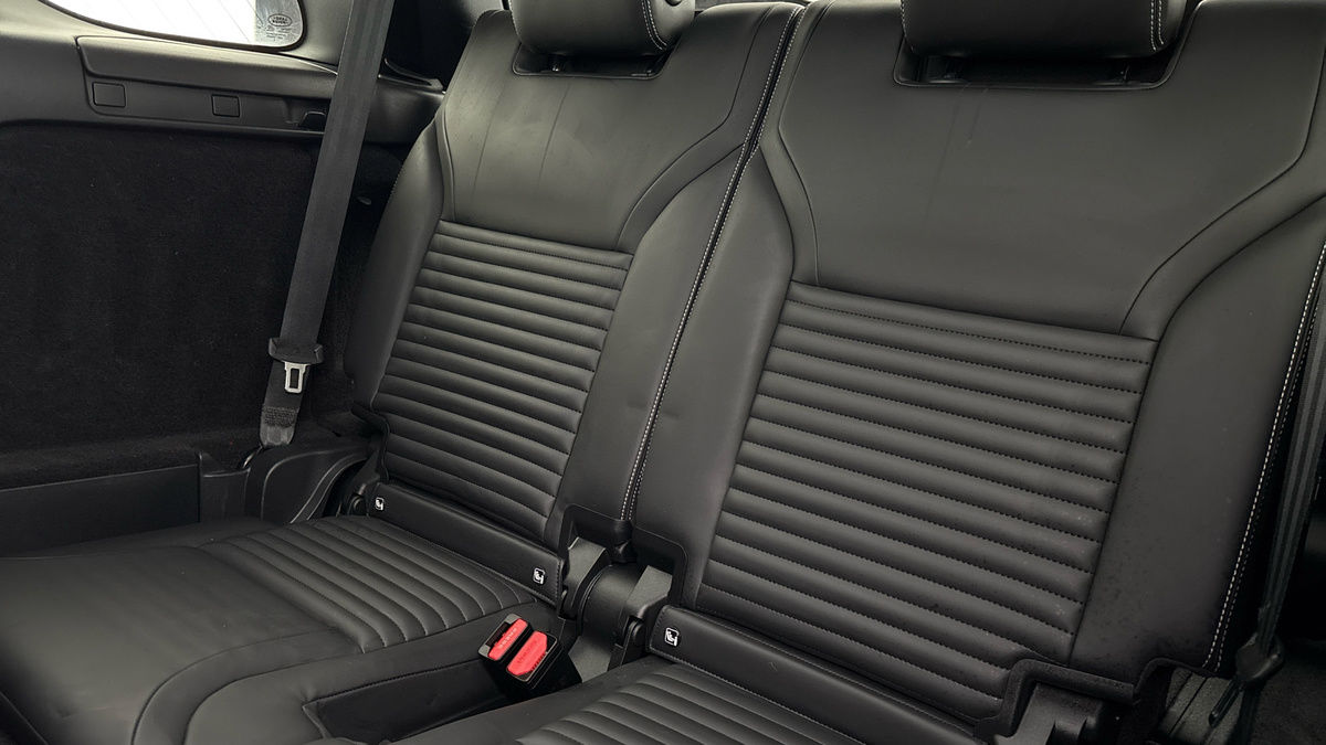 Land Rover Discovery Image 25