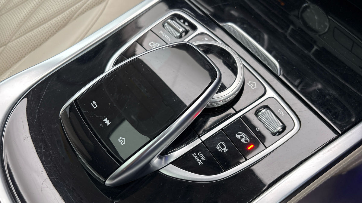 Mercedes-Benz G Class Image 26