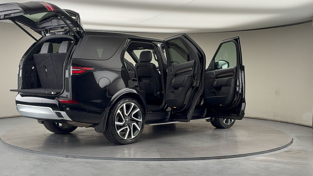 More views of Land Rover Discovery