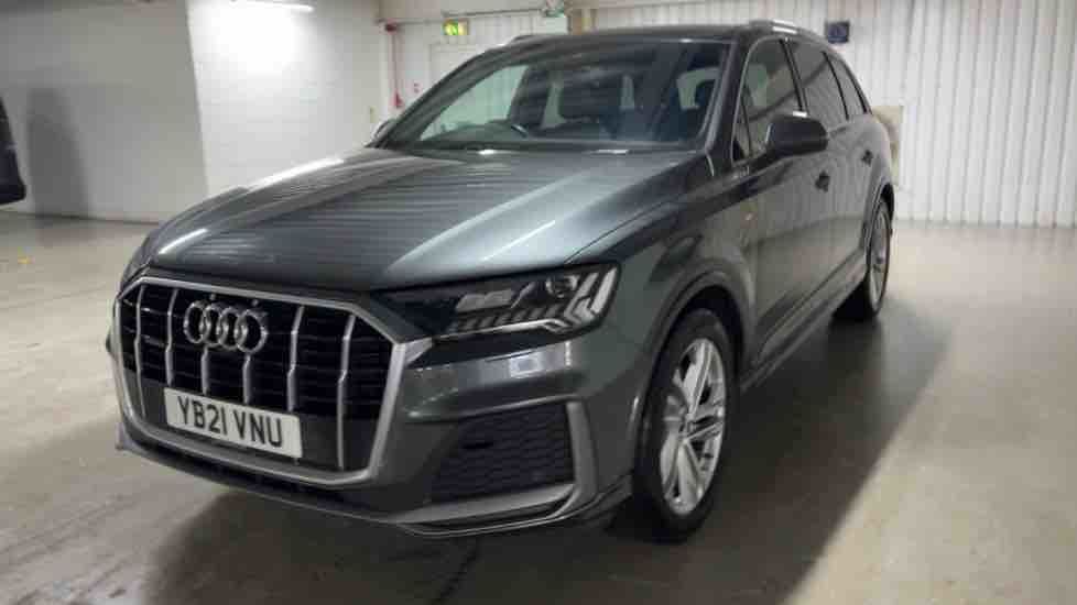 More views of Audi Q7