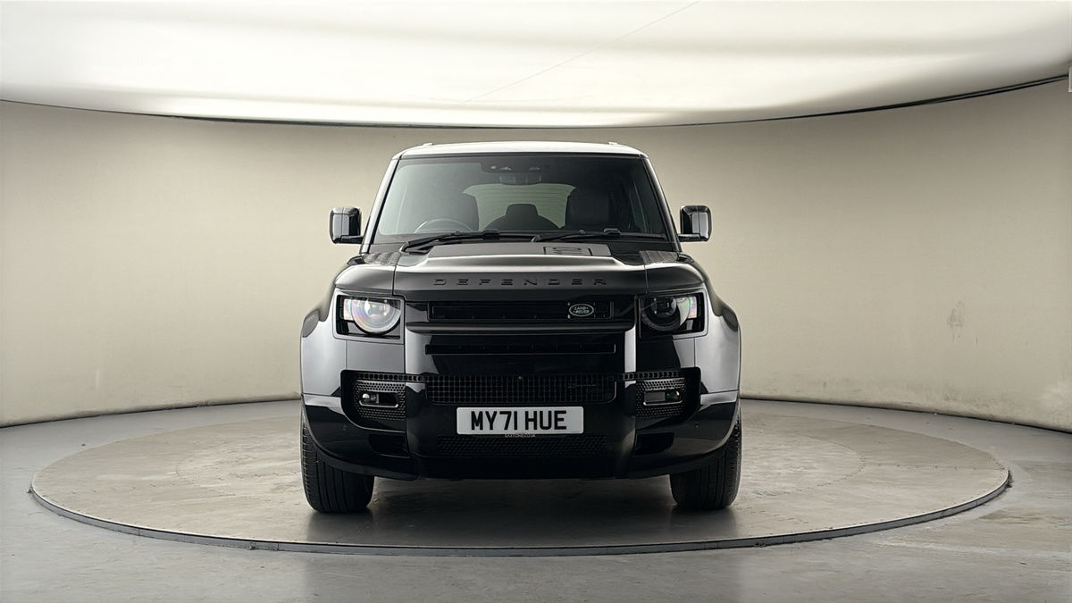 Land Rover Defender 110 Image 3