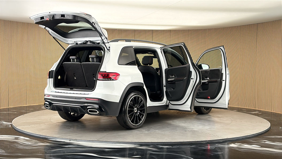 More views of Mercedes-Benz GLB