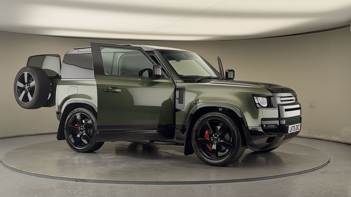 More views of Land Rover Defender 90