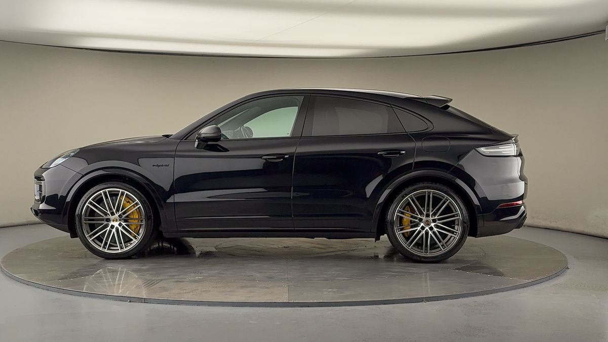 More views of Porsche Cayenne