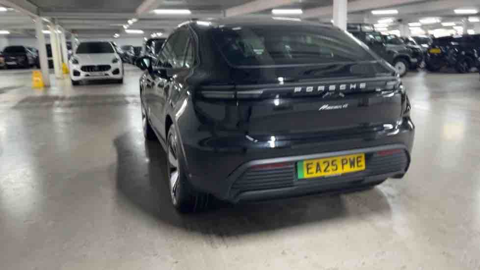 More views of Porsche Macan