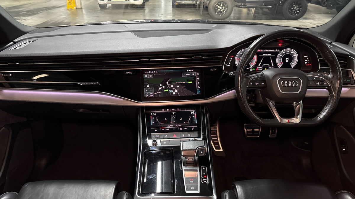 Audi Q7 Image 12