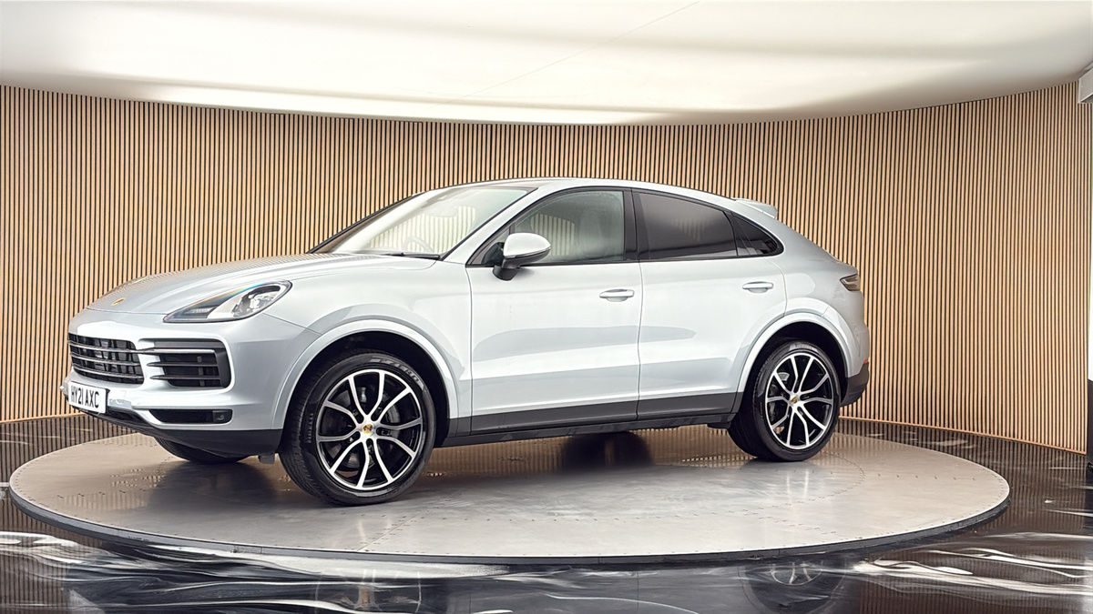 More views of Porsche Cayenne