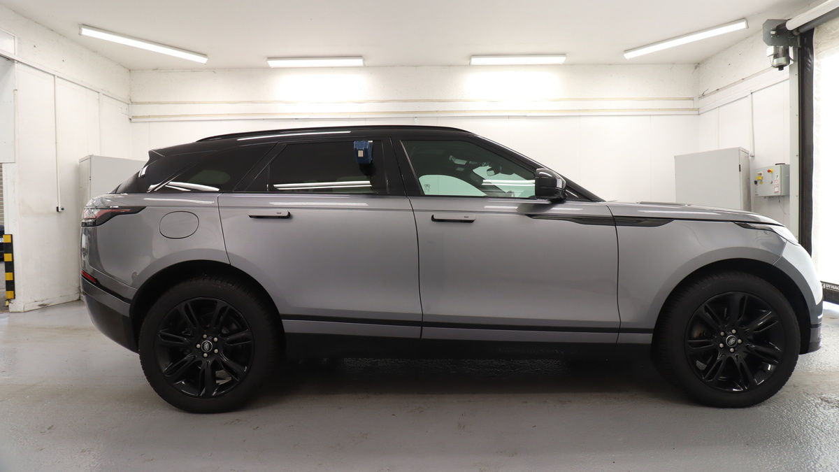 Land Rover Range Rover Velar Image 5