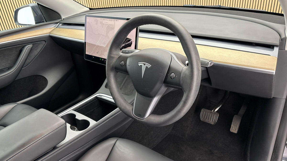 Tesla Model Y Image 5