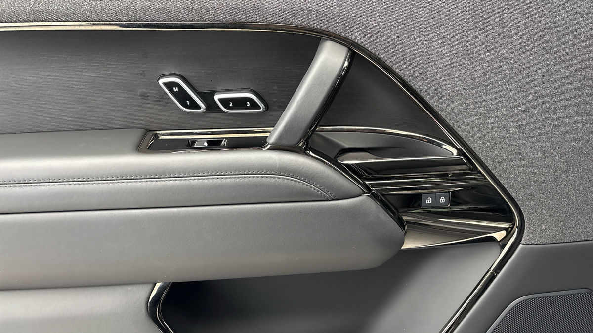 Land Rover Range Rover Sport Image 19