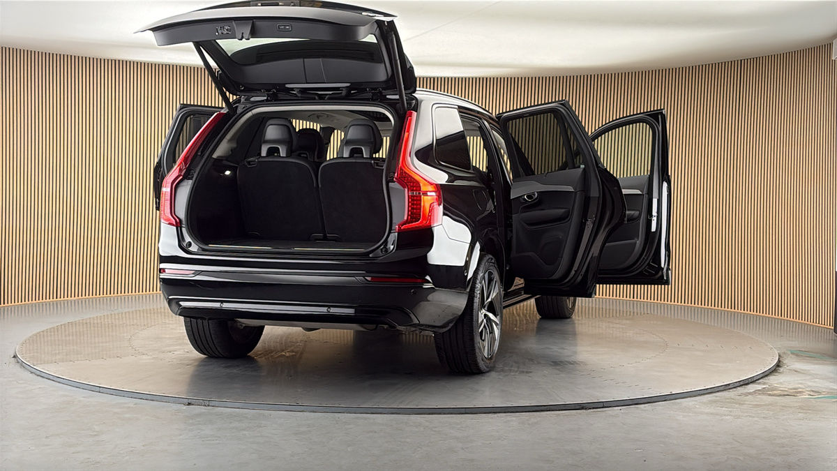 More views of Volvo XC90