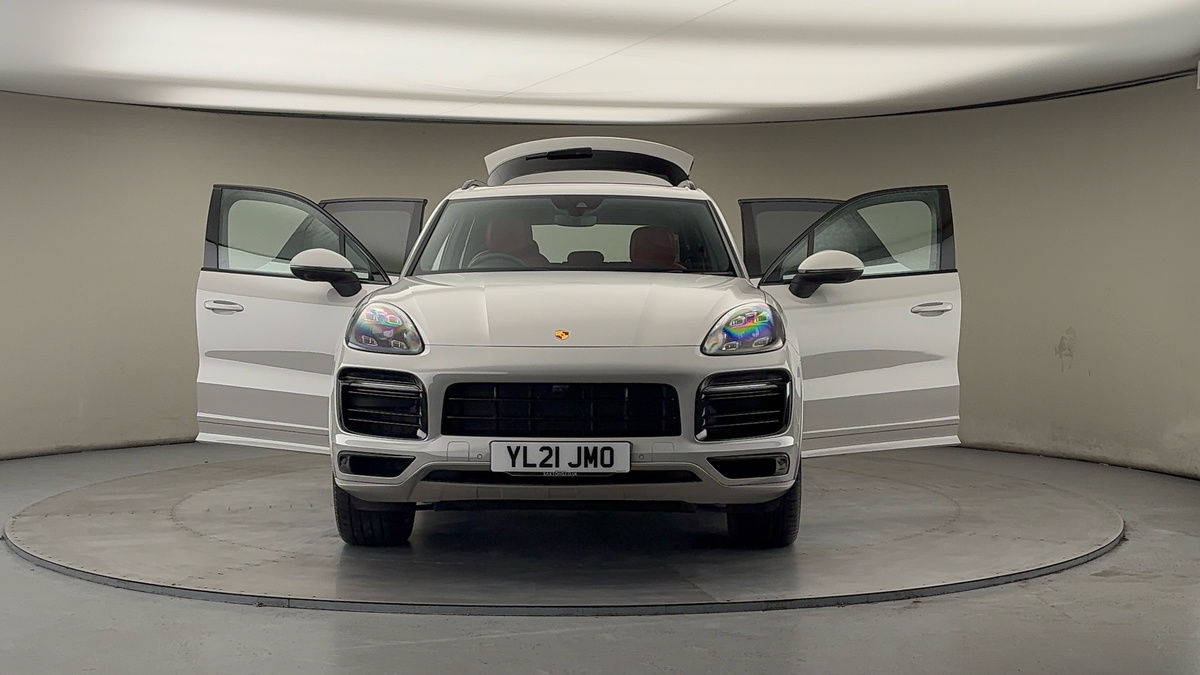 More views of Porsche Cayenne