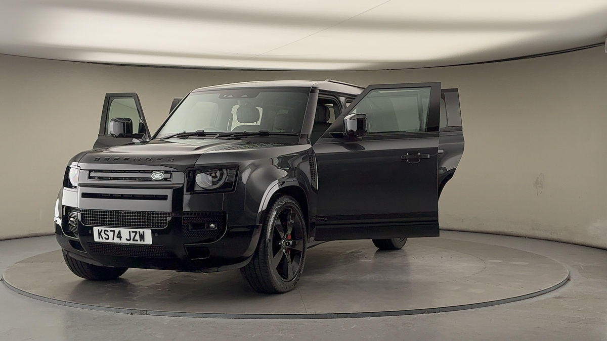 More views of Land Rover Defender 110