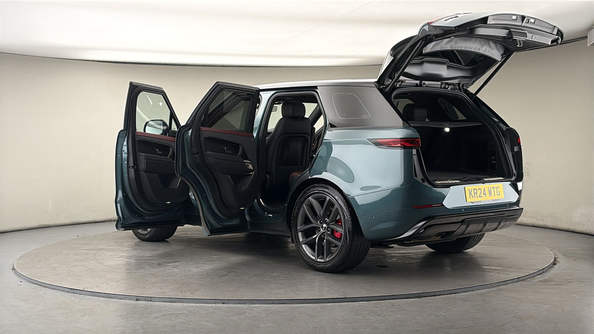 More views of Land Rover Range Rover Sport