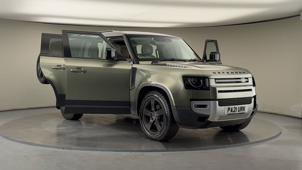 More views of Land Rover Defender 110