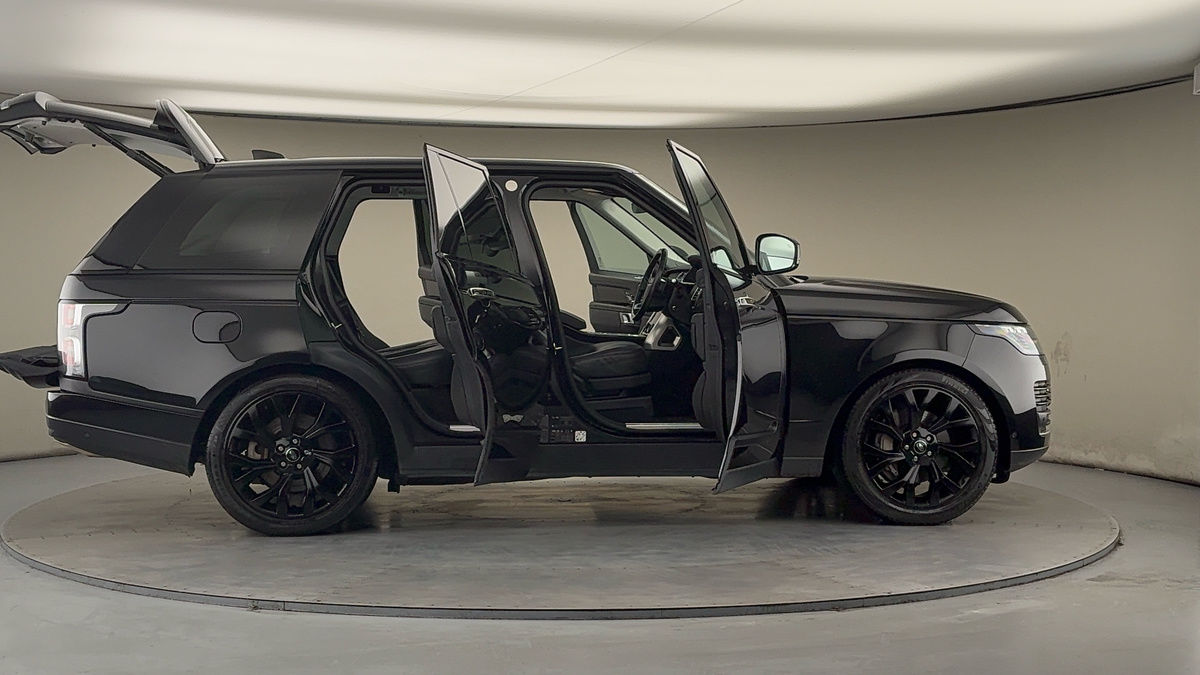 More views of Land Rover Range Rover