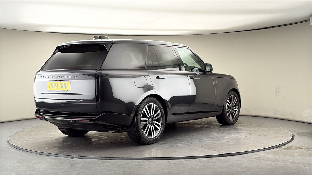 More views of Land Rover Range Rover