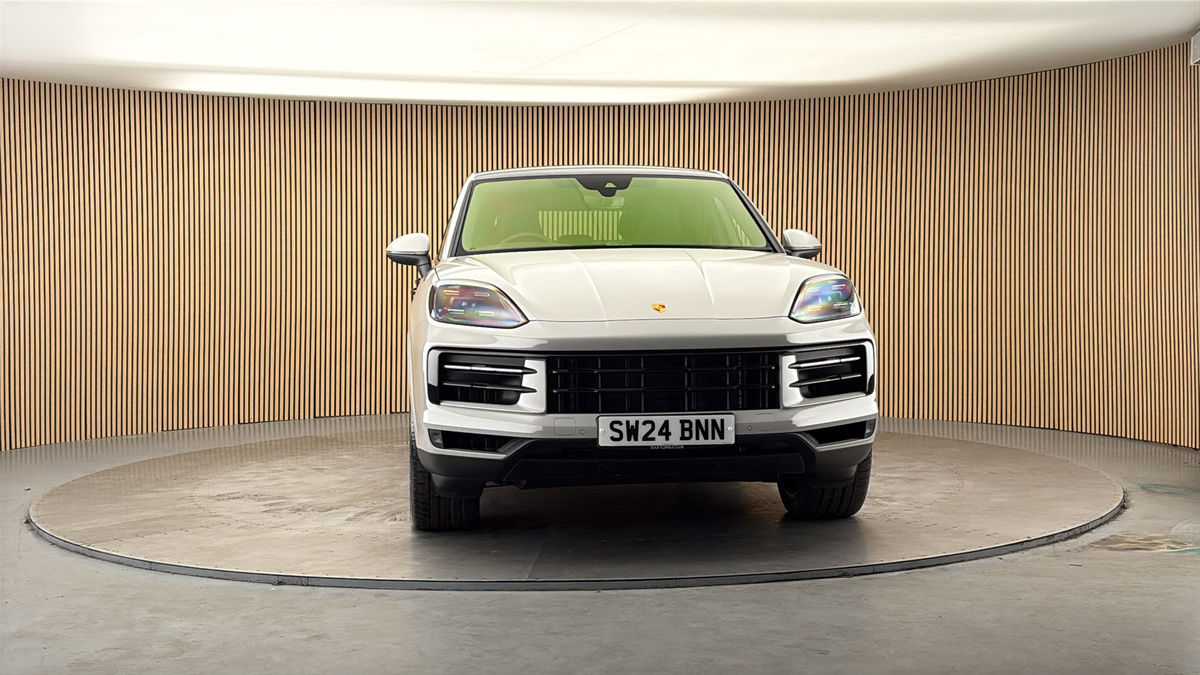 More views of Porsche Cayenne
