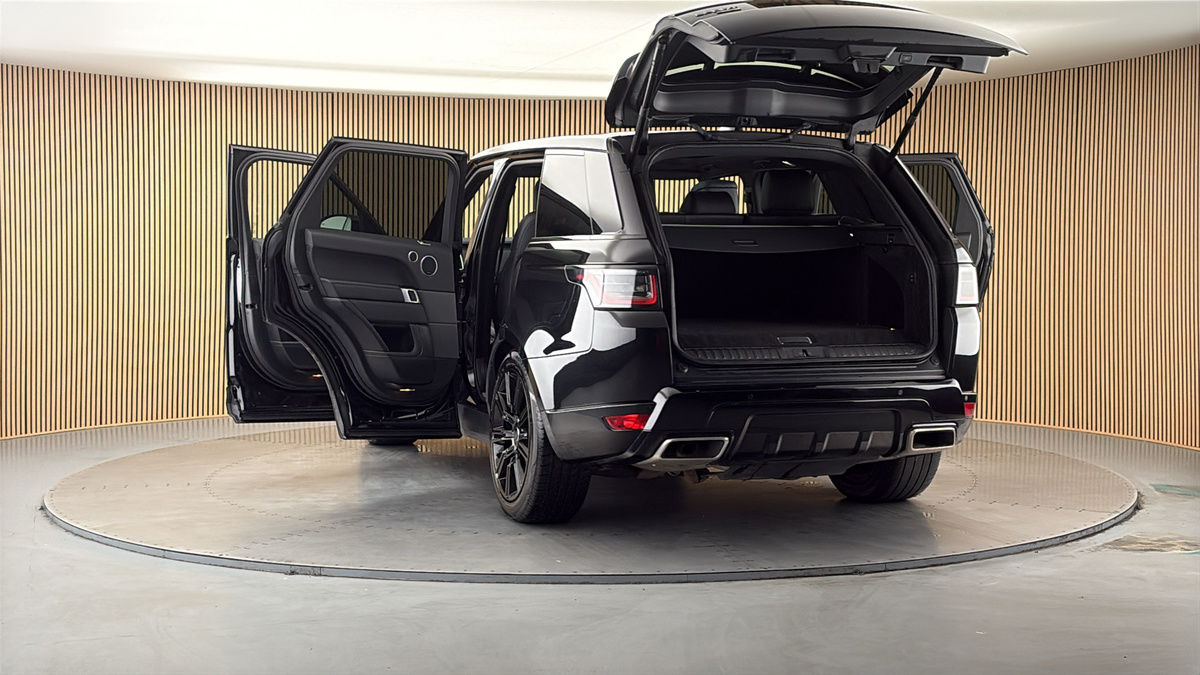 More views of Land Rover Range Rover Sport