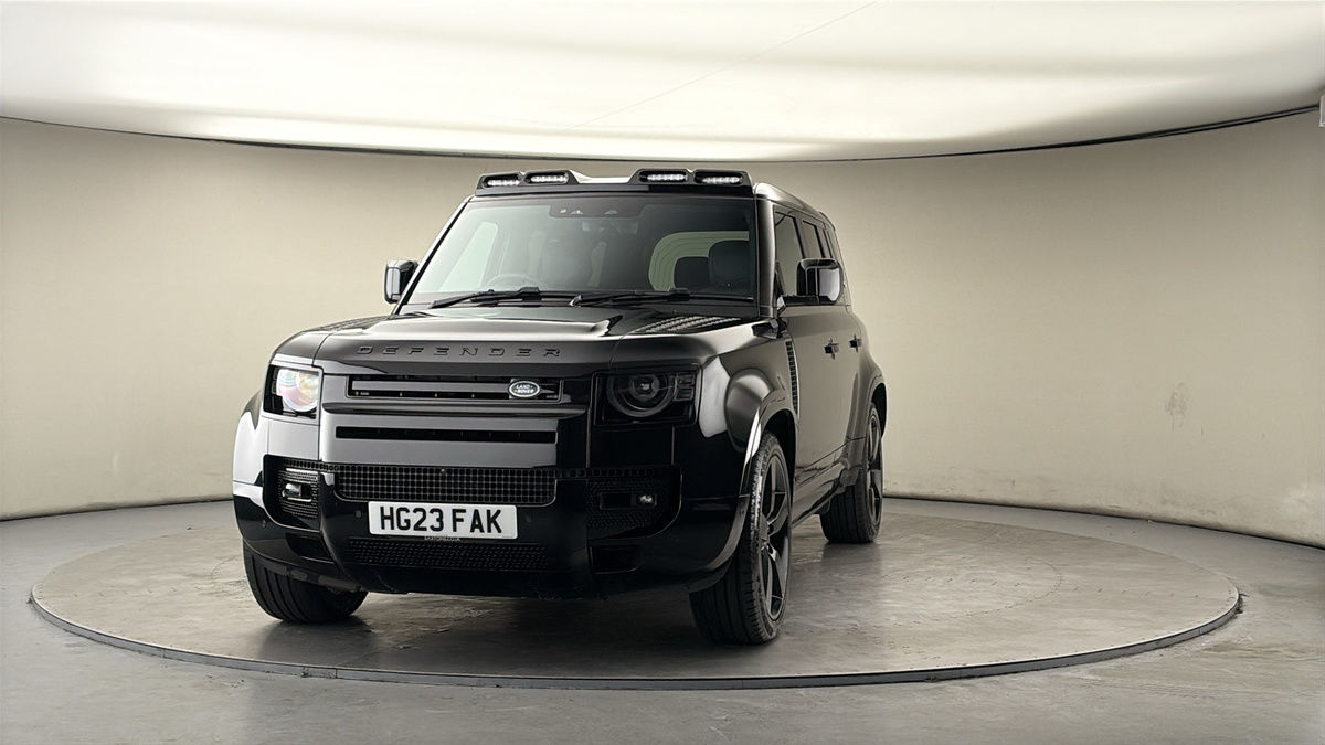 More views of Land Rover Defender 110