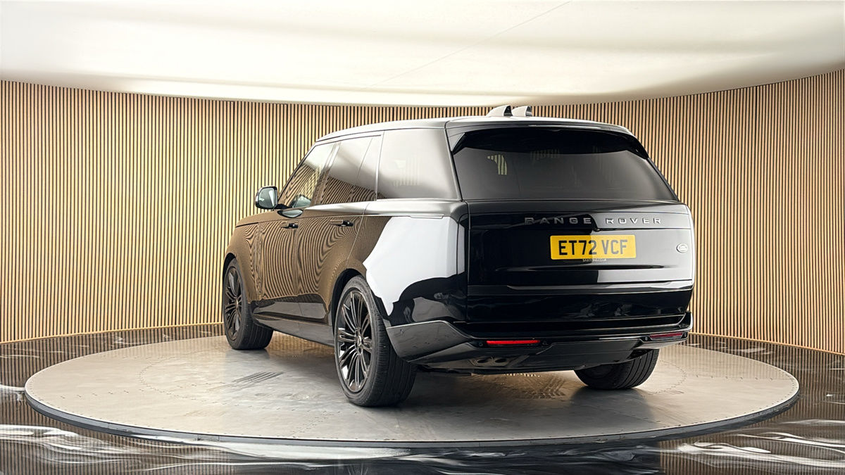More views of Land Rover Range Rover