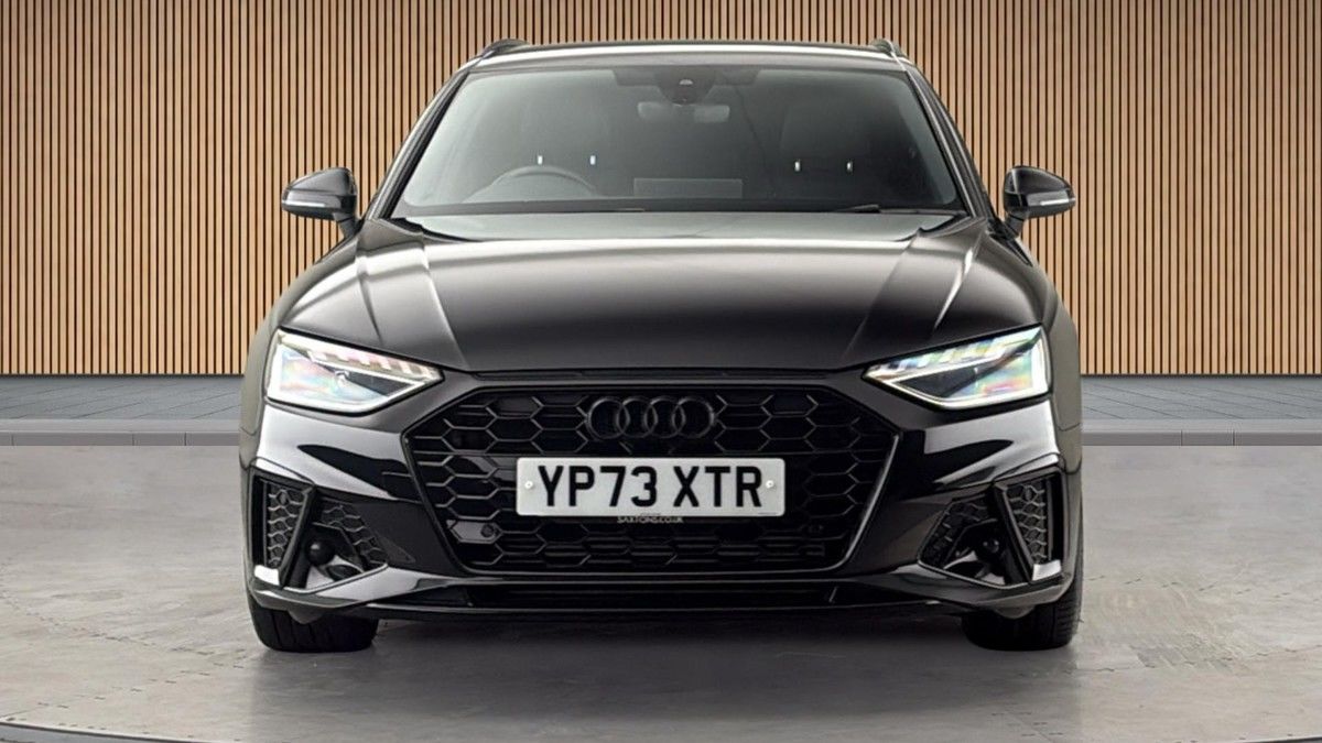 Audi A4 Avant Image 3
