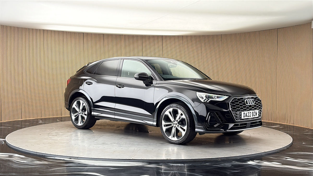 More views of Audi Q3