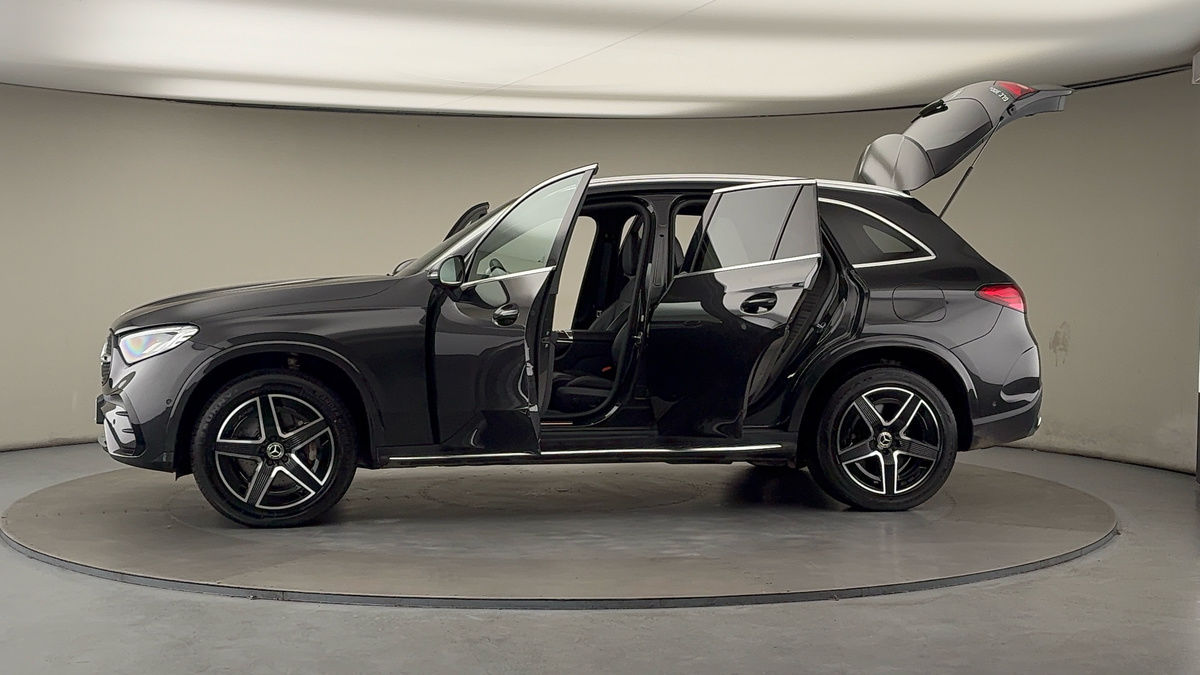 More views of Mercedes-Benz GLC