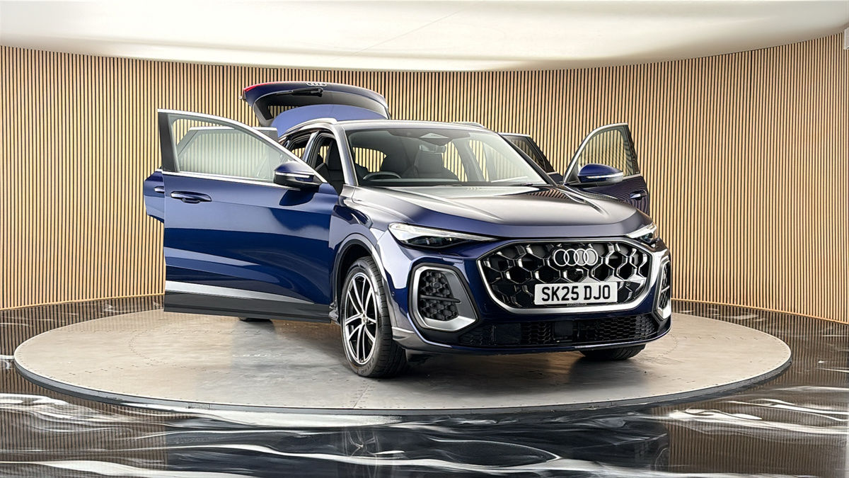 More views of Audi Q5