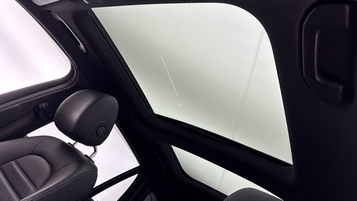 Mercedes-Benz GLC Image 6