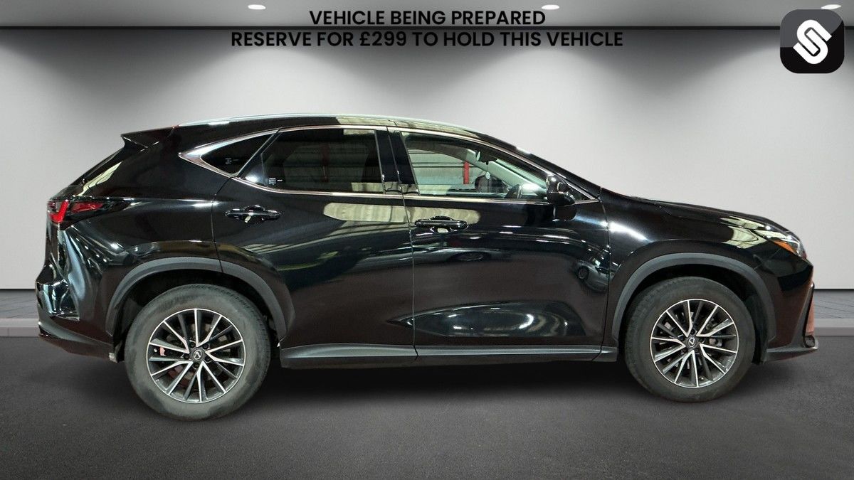 Lexus NX Image 5