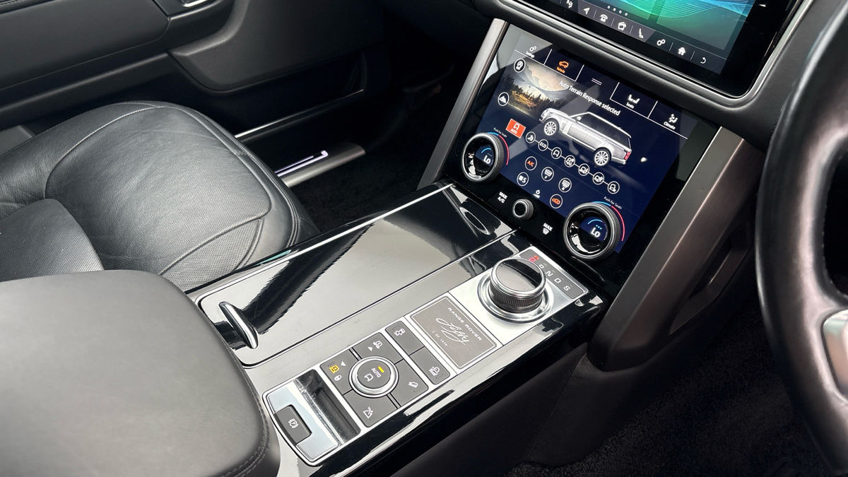 Land Rover Range Rover Image 18