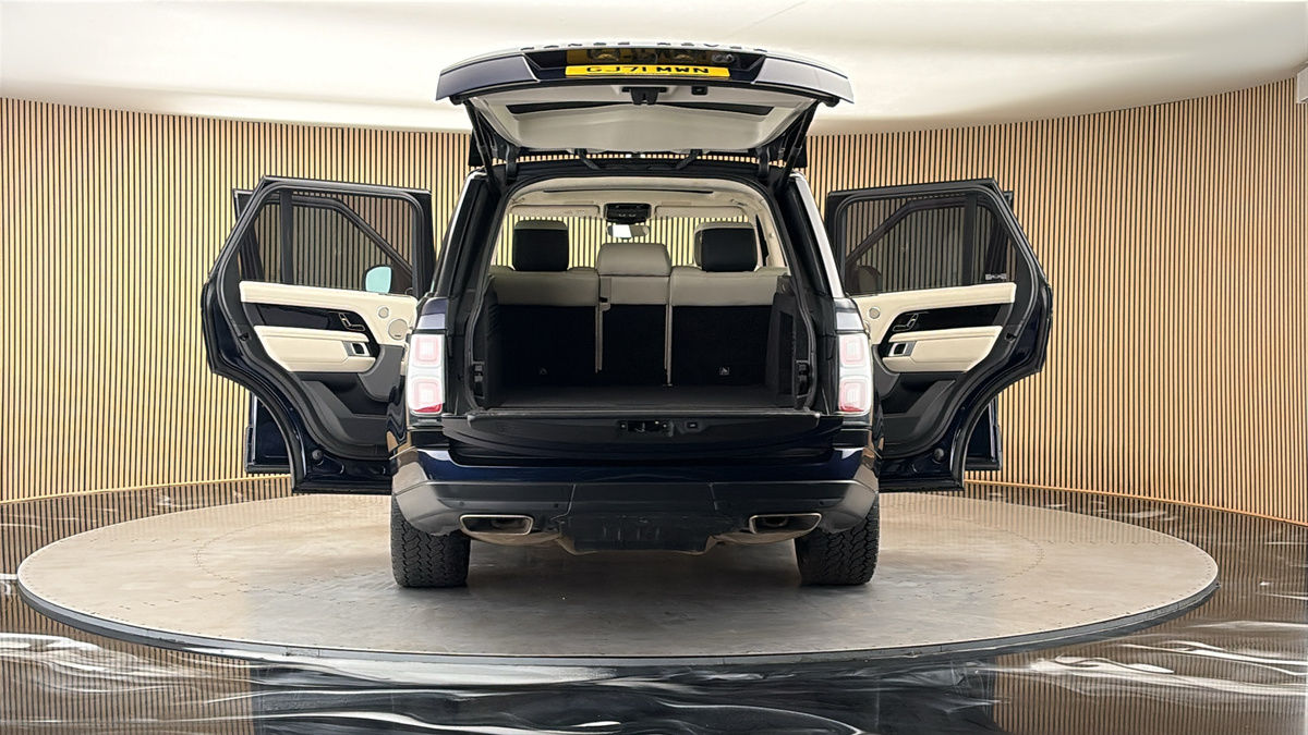 More views of Land Rover Range Rover