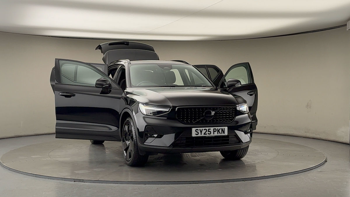 More views of Volvo XC40