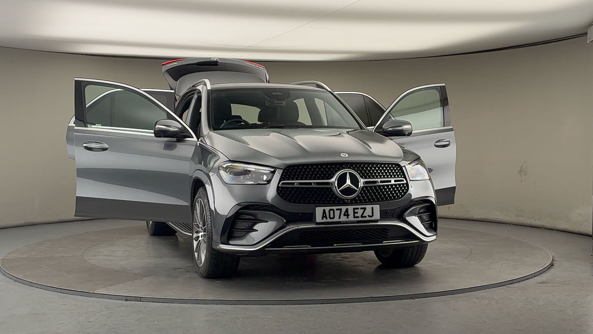 More views of Mercedes-Benz GLE