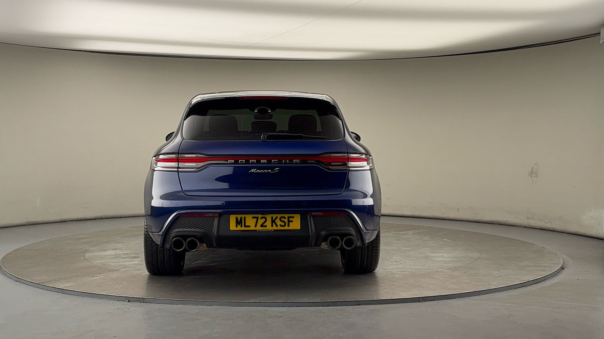 Porsche Macan Image 4