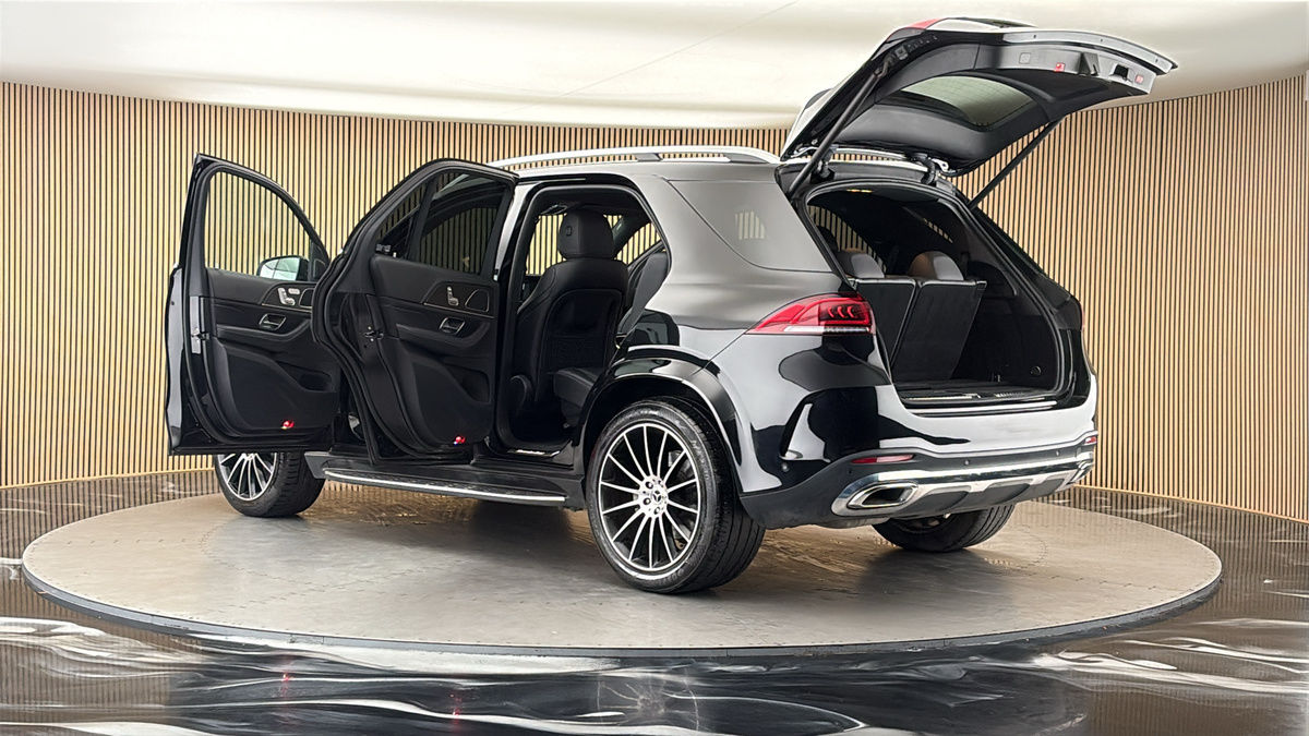 More views of Mercedes-Benz GLE