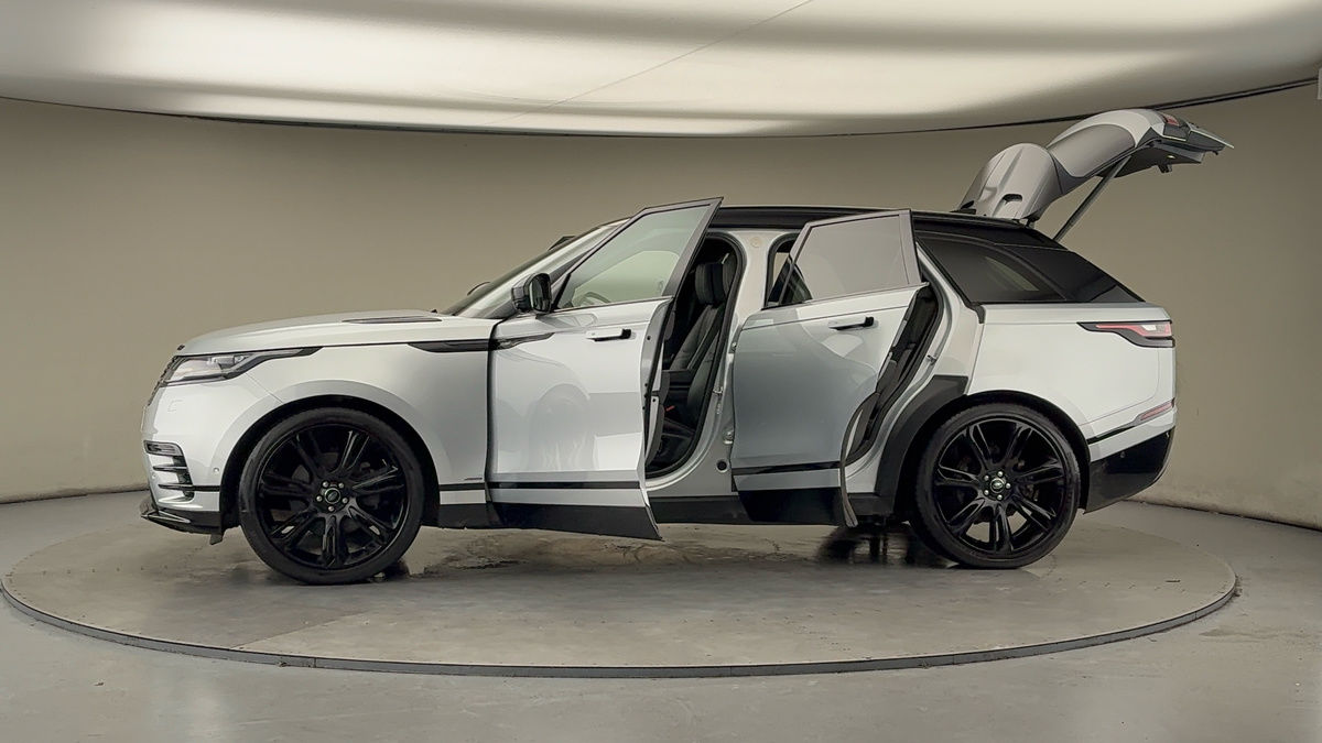 More views of Land Rover Range Rover Velar