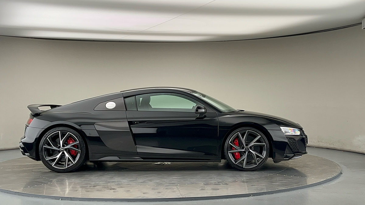 More views of Audi R8