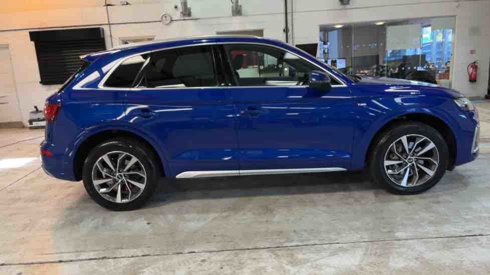 More views of Audi Q5