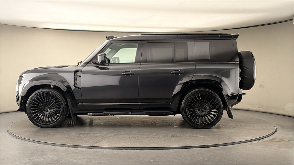 Land Rover Defender 110 Urban Image 15