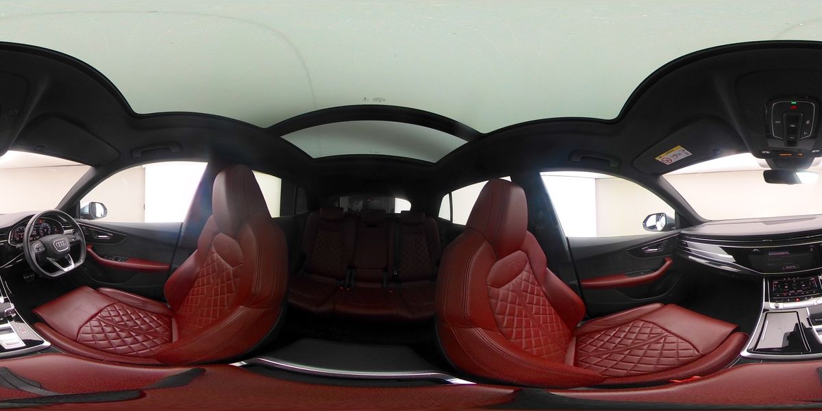 More views of Audi SQ8