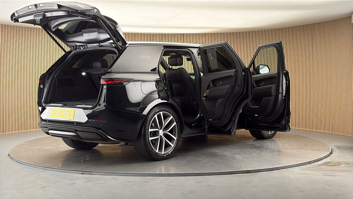 More views of Land Rover Range Rover Sport