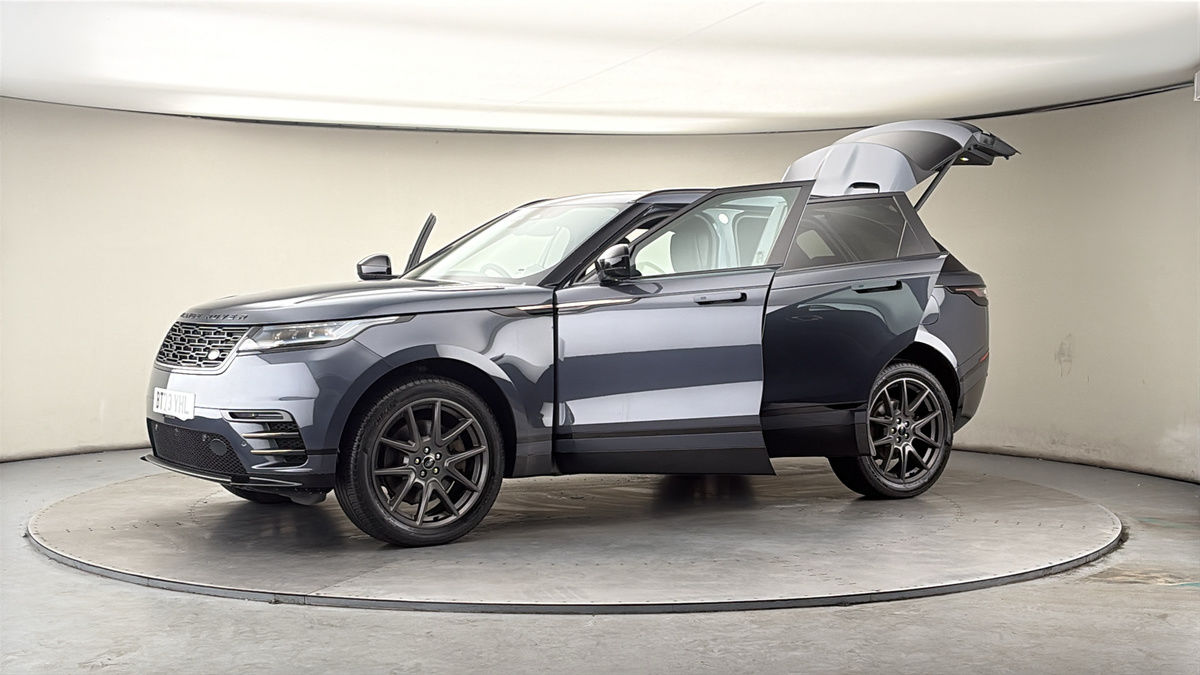 More views of Land Rover Range Rover Velar