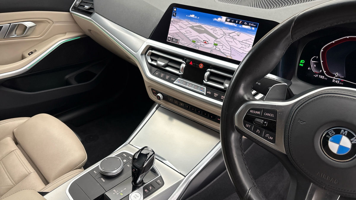 BMW 3 Series Image 18