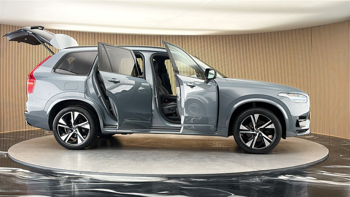 More views of Volvo XC90