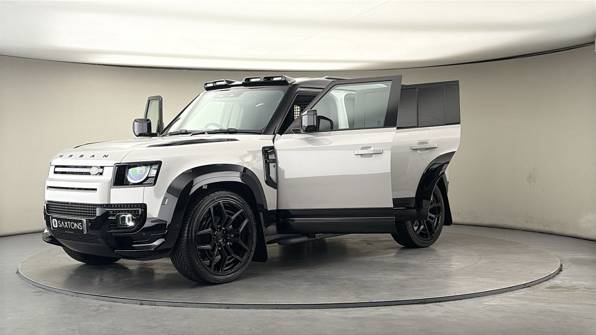Land Rover Defender 110 Urban Image 22
