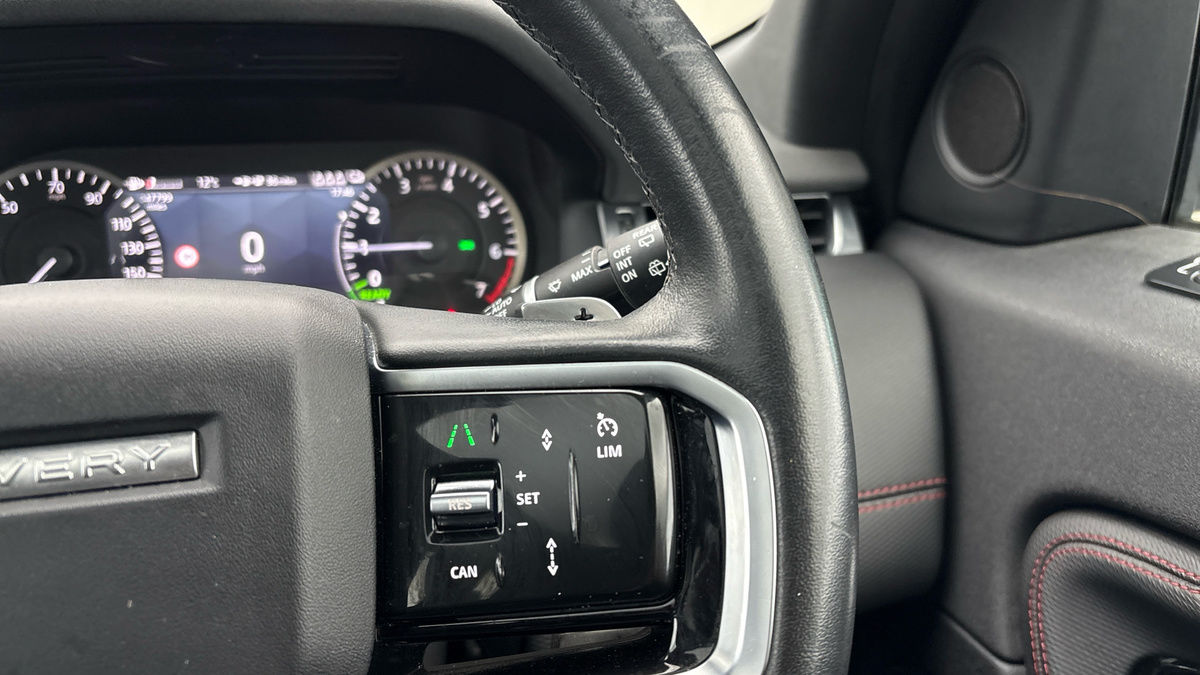 Land Rover Discovery Sport Image 14