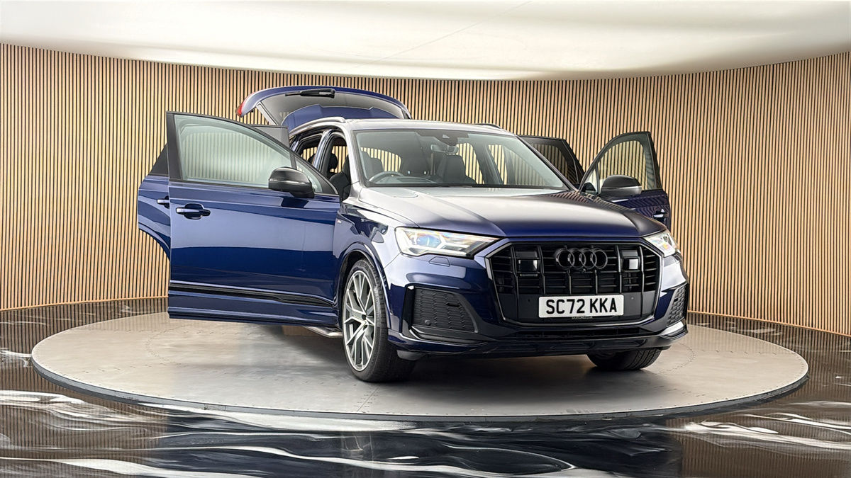 More views of Audi Q7