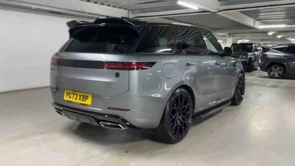 More views of Land Rover Range Rover Sport